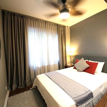 Appartamento Superior Refurbished Flat In The Heart Of Provincia di Istanbul Esterno foto