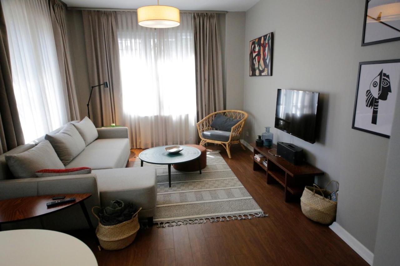 Appartamento Superior Refurbished Flat In The Heart Of Provincia di Istanbul Esterno foto